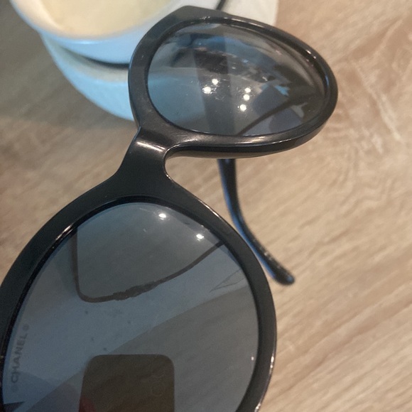 Chanel cat eye 5315 black sunglasses - Picture 6 of 8